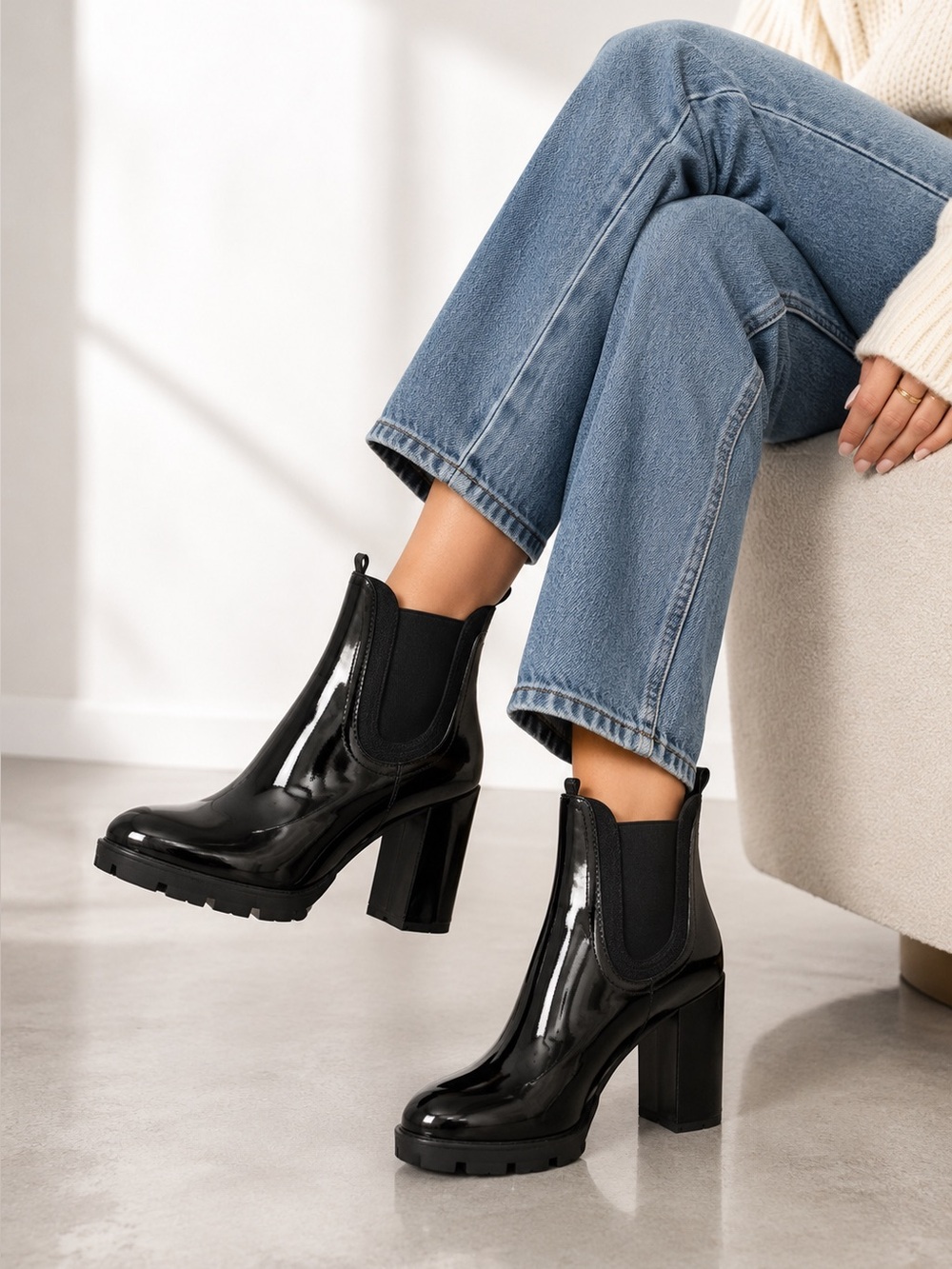Black Patent Chelsea Ankle Boots Lug Sole Block Heel Size 8 NWT Call It Spring